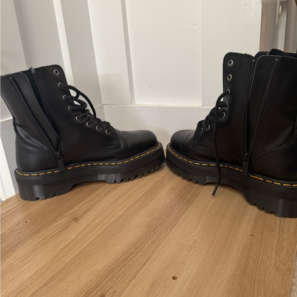 Dr Martens Jadon Black Leather Women's Boots - Picture 4 of 5